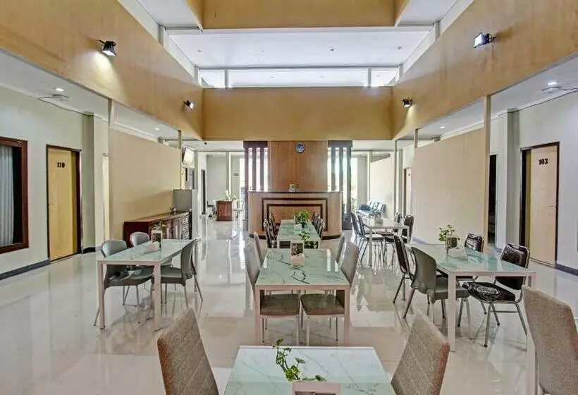 ホテル Collection O 91617  Mutiara Lombok