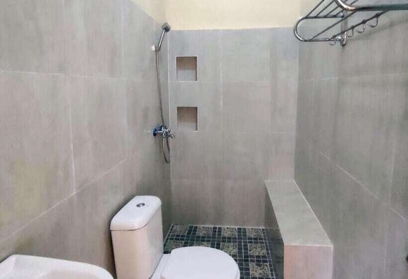 Panzió Nice Double Room With Ac, Garden And Wifi