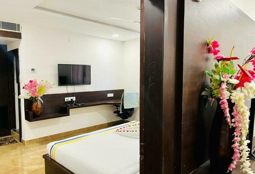 Hotel Elite By Signature Group