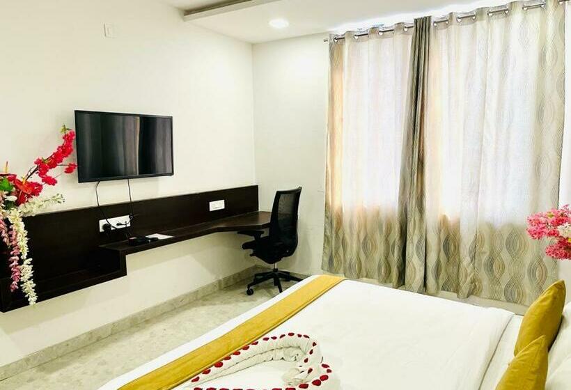 Hotel Elite By Signature Group