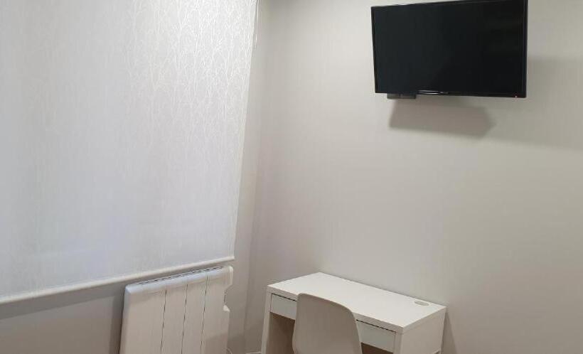 בית מלון כפרי Guggenheim Riverview Hbi01297