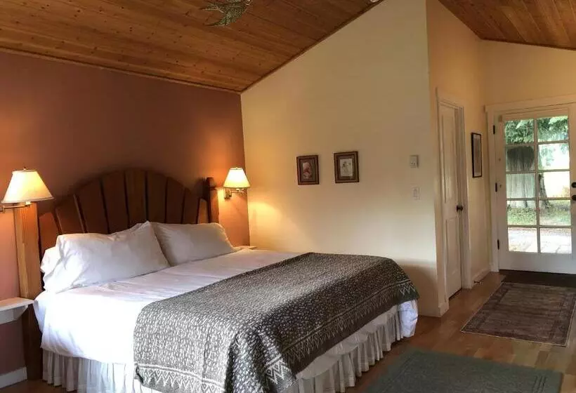 Hotelli Lopez Farm Cottages & Tent Camping