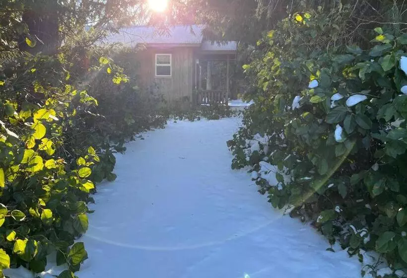 Hotelli Lopez Farm Cottages & Tent Camping