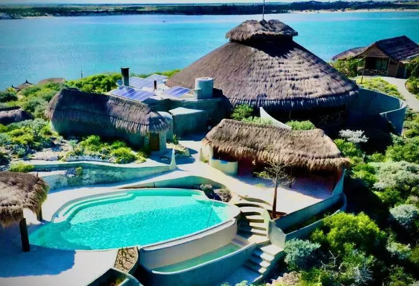 هتل Olobe Lodge