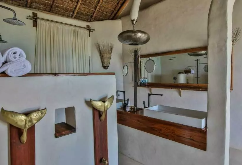 هتل Olobe Lodge