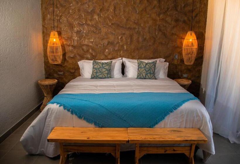 בית מלון כפרי Santuario Luxury Eco