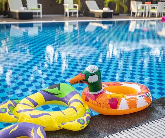 בית מלון כפרי The Woodside Inn