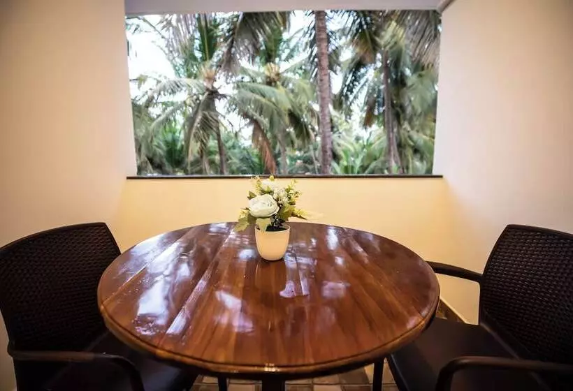 Hotelli The Woodside Inn