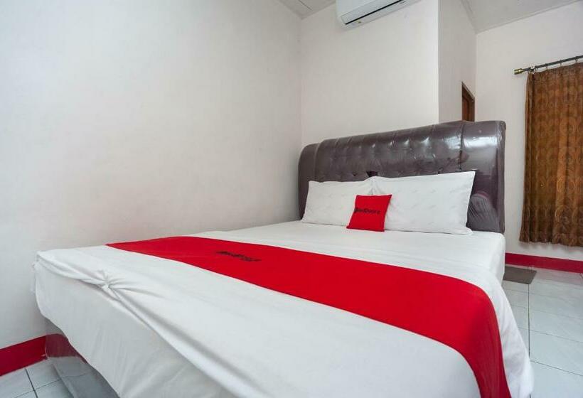Hotel Reddoorz Syariah Near Tugu Juang Jambi 3
