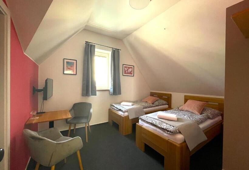 펜션 Penzion Nad Lávkou