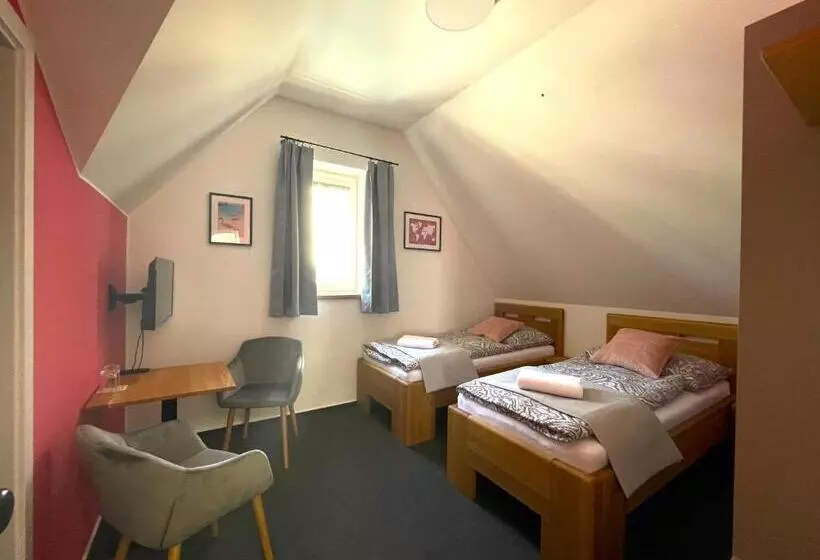 Majatalo Penzion Nad Lávkou