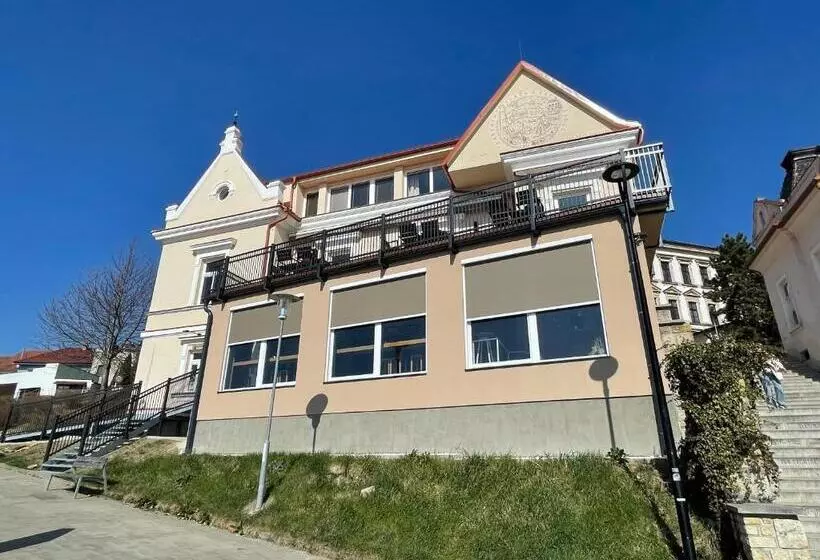 Majatalo Penzion Nad Lávkou