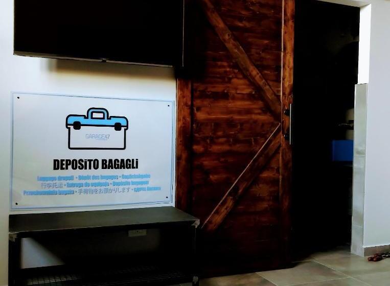 Garage47 Storica Officina Meccanica Loft B&b In Pienza