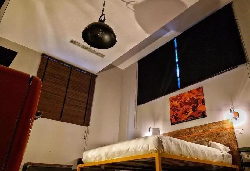 Garage47 Storica Officina Meccanica Loft B&b In Pienza