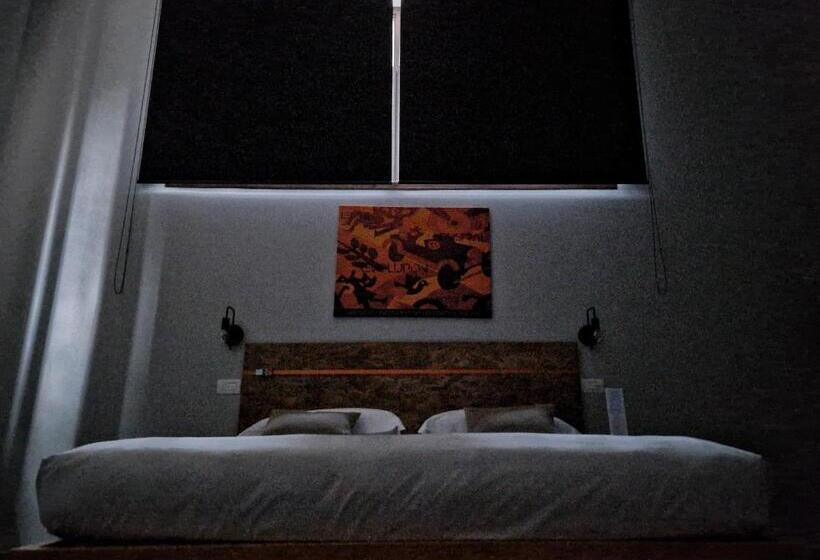 Garage47 Storica Officina Meccanica Loft B&b In Pienza