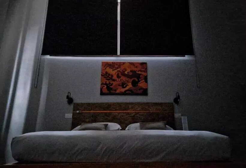 Garage47 Storica Officina Meccanica Loft B&b In Pienza