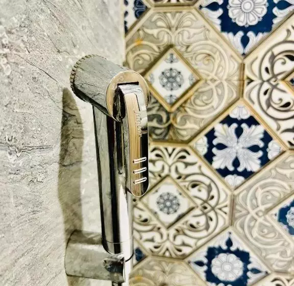 هتل Apple Inn & Suites, New Delhi