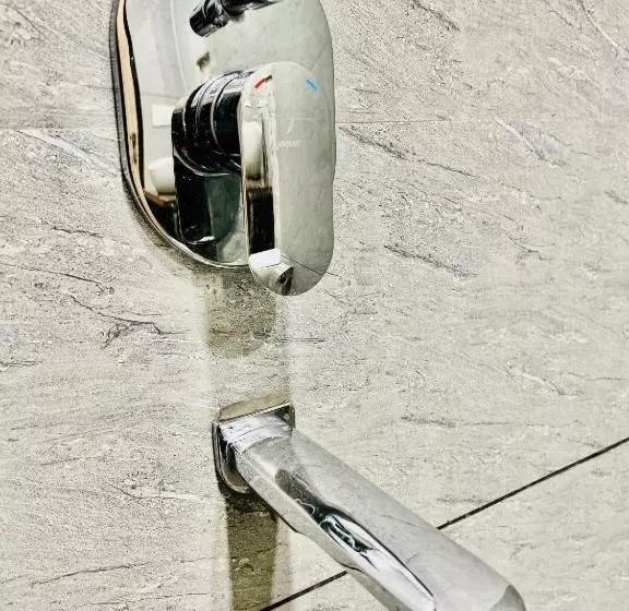 هتل Apple Inn & Suites, New Delhi