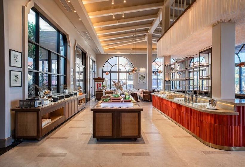 هتل Radisson Resort Phan Thiet