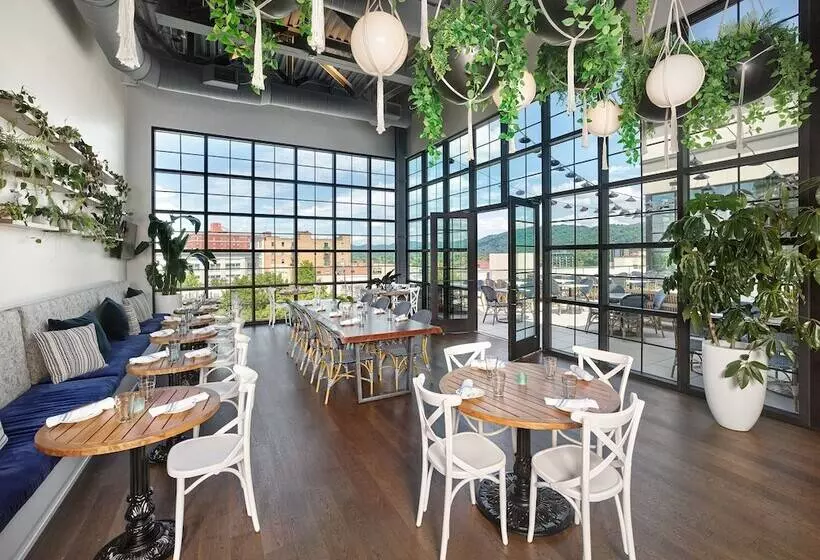 Hotelli The Restoration Asheville