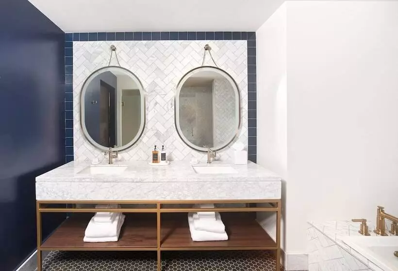 Hotelli The Restoration Asheville