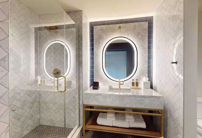 Hotelli The Restoration Asheville