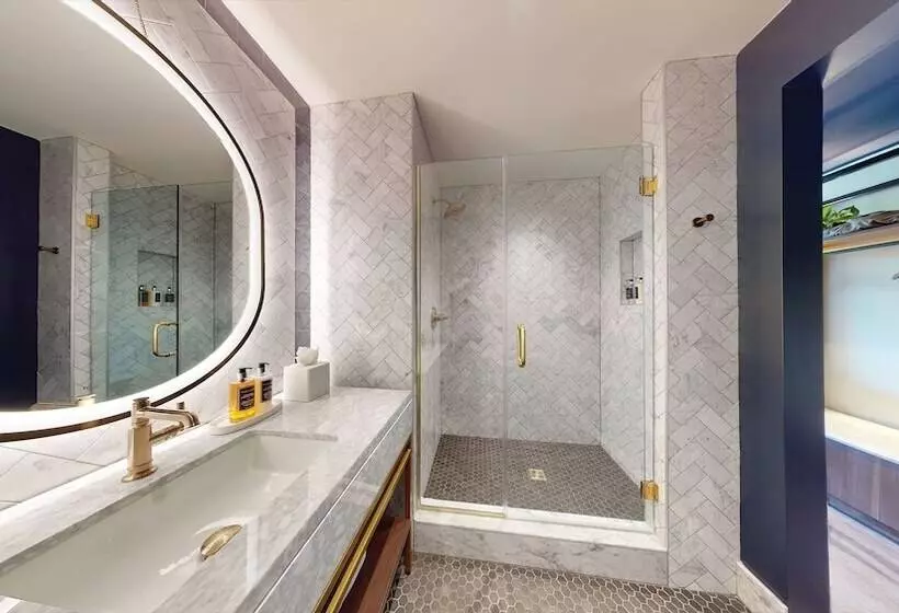 Hotelli The Restoration Asheville