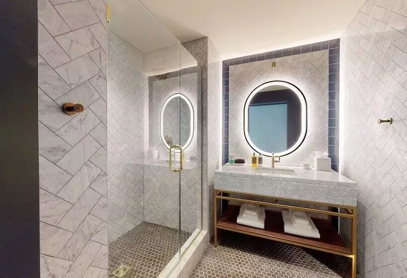 Hotelli The Restoration Asheville