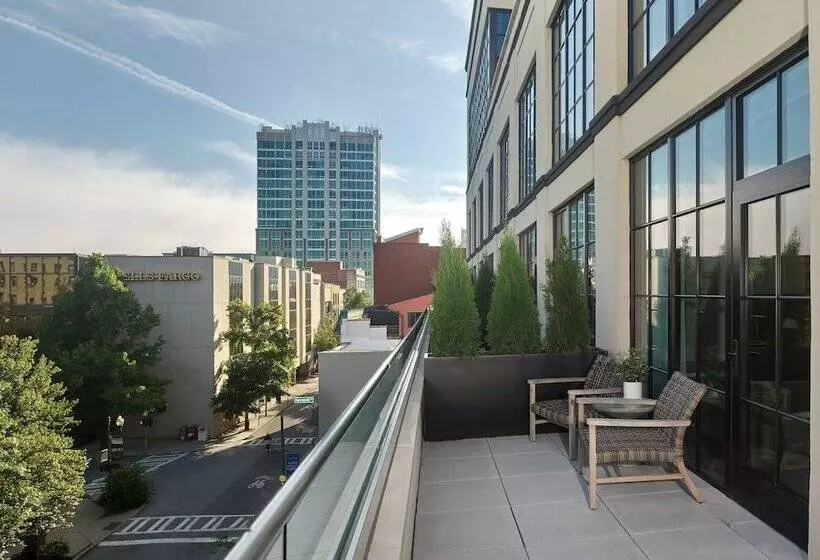 Hotelli The Restoration Asheville