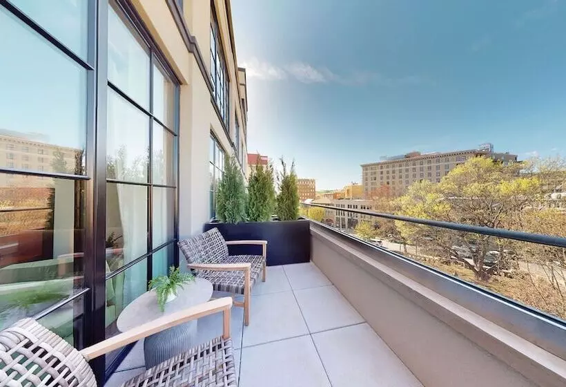 Hotelli The Restoration Asheville