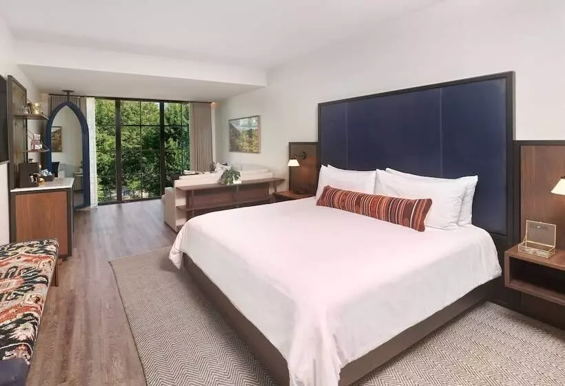 Hotelli The Restoration Asheville