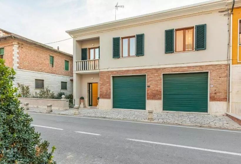 ペンション L Acqua E La Pietra