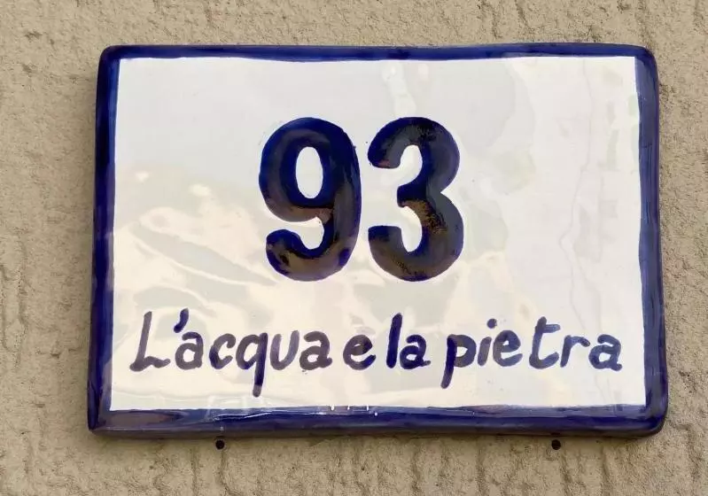 ペンション L Acqua E La Pietra