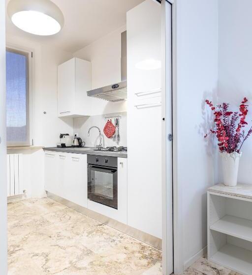 Пансион L Acqua E La Pietra