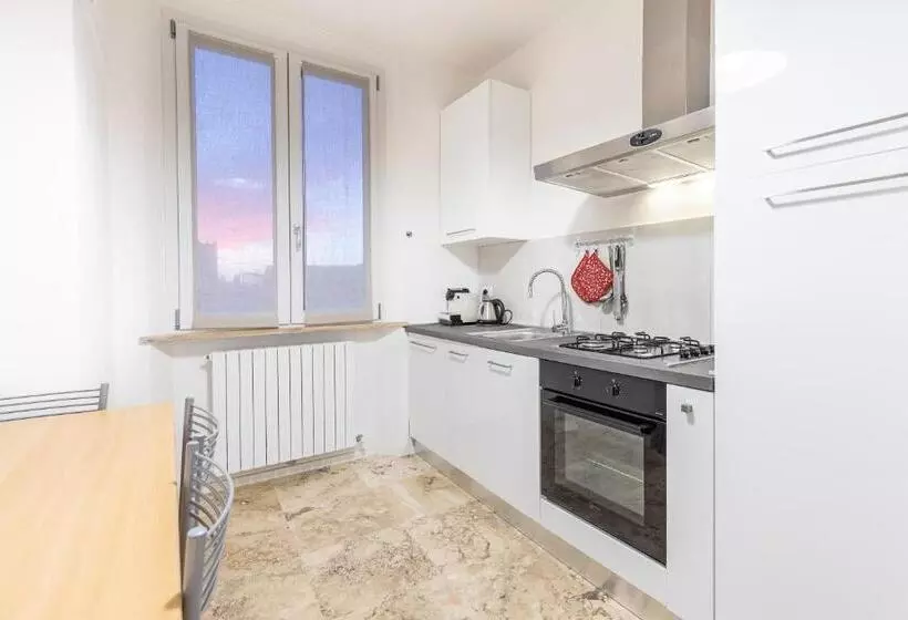 ペンション L Acqua E La Pietra