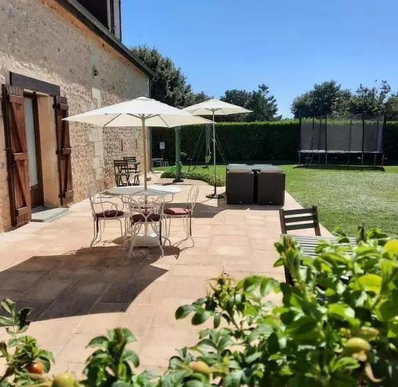 Majatalo La Maison Genevier   Chambre Marguerite