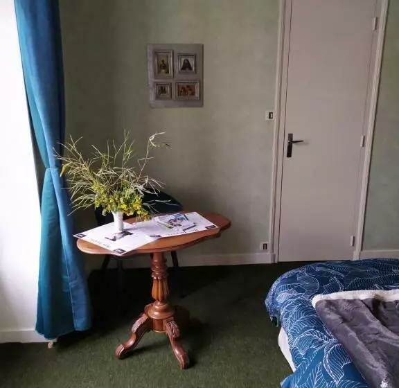 ベッドアンドブレックファースト Chambre D Hôte De La Paix