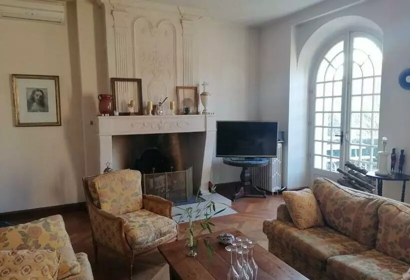 ベッドアンドブレックファースト Chambre D Hôte De La Paix