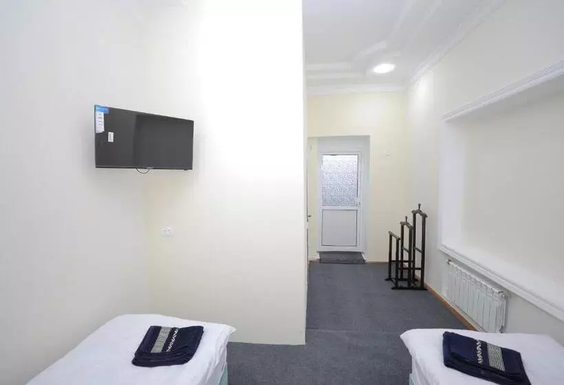 S & D Hostel