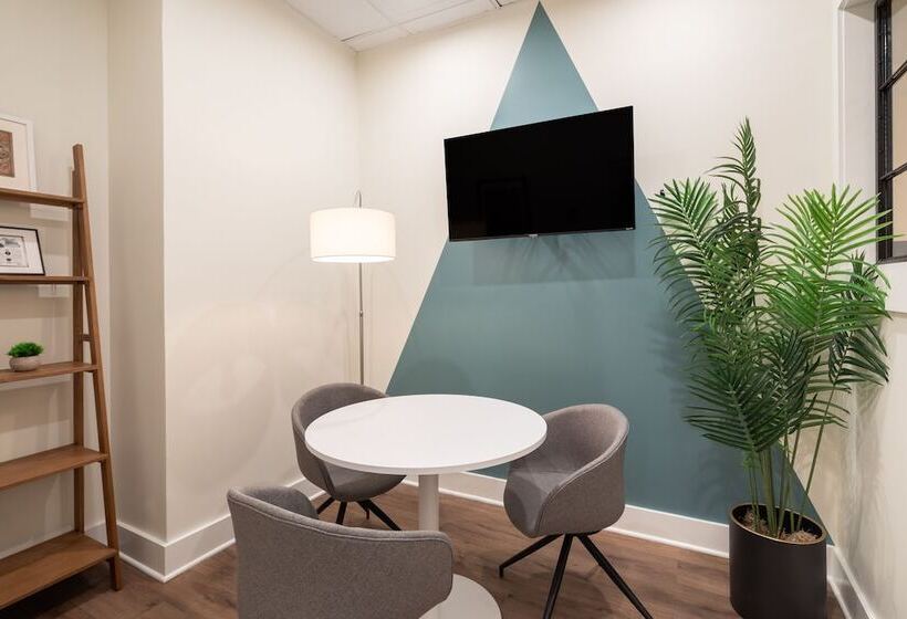 The Ledger Residences By Sosuite Old City