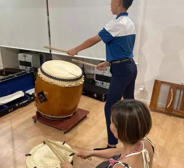 ペンション 津軽三味線と民謡 ゲストハウス繭子の宿