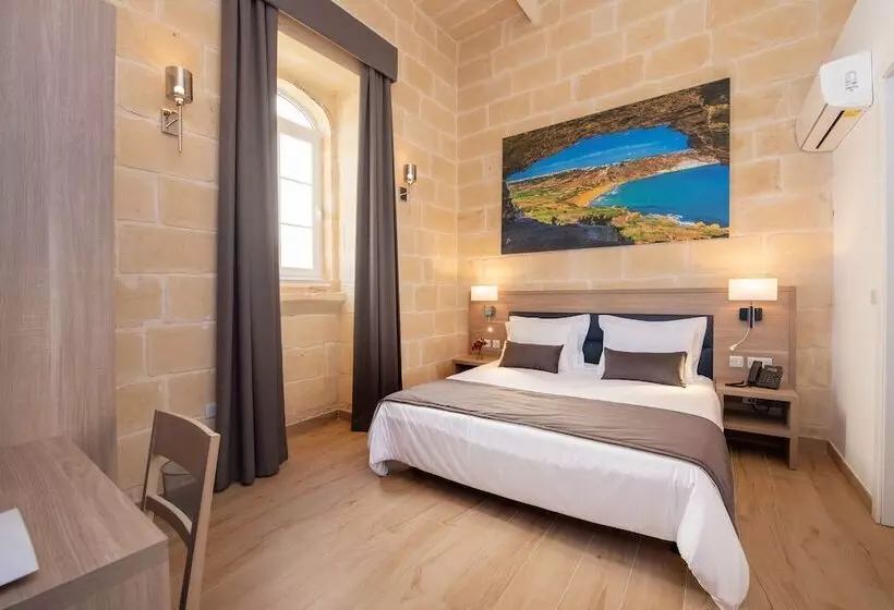 پانسیون Georges Boutique Living