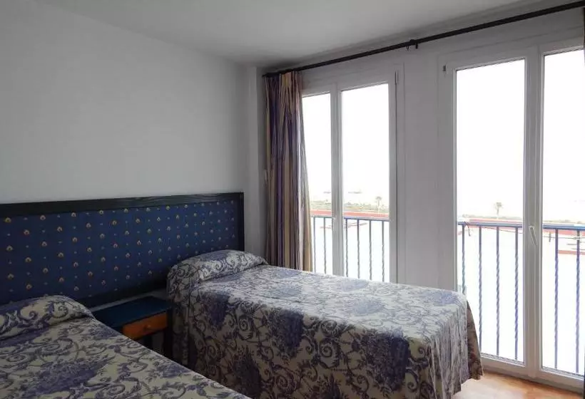 Aparthotel Playa Conil