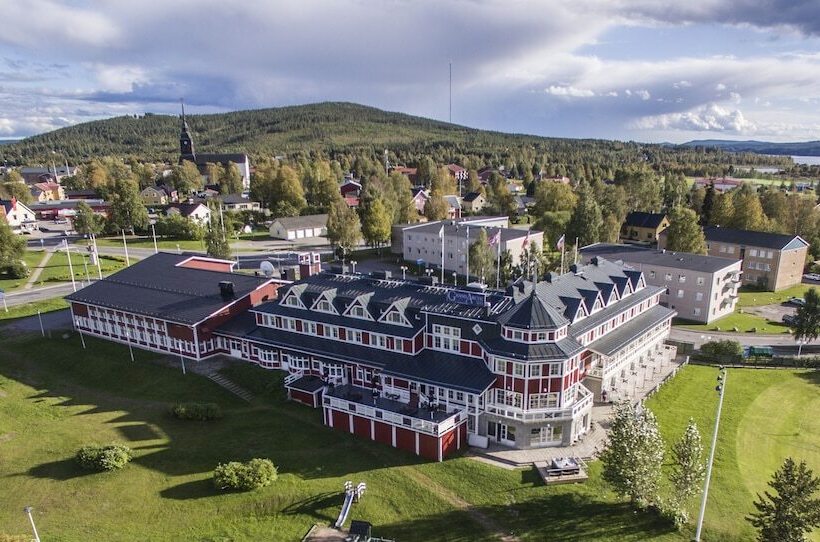 فندق Grand Arctic Resort