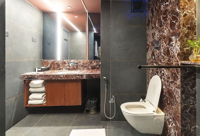 Infiniti Hotel & Spa