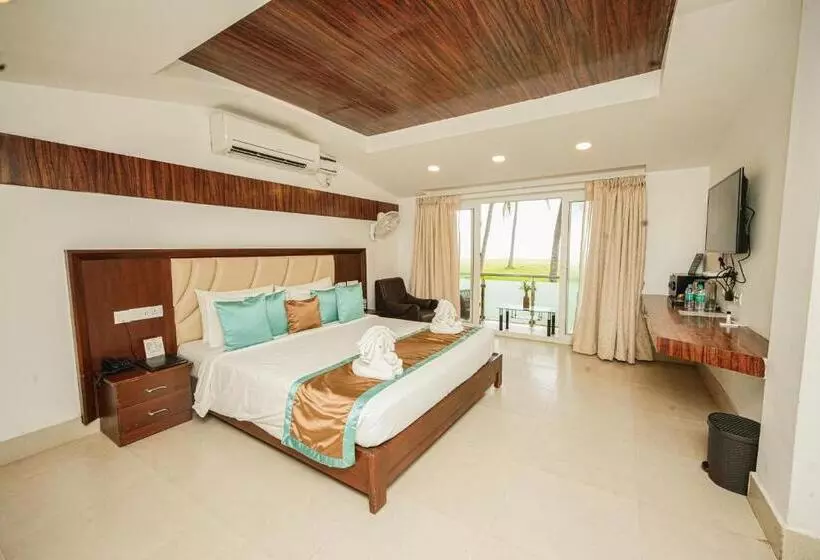 酒店 Shelter Beach Resort