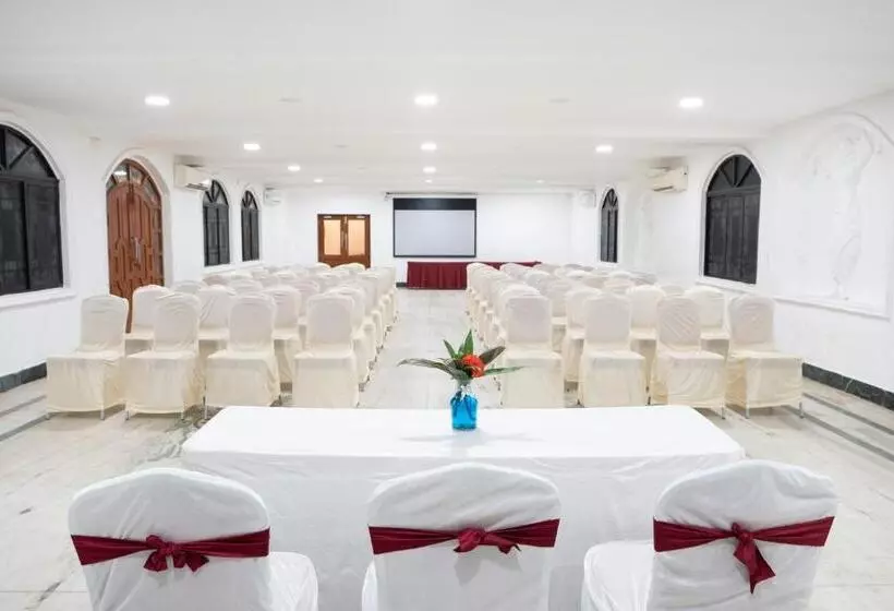 酒店 Shelter Beach Resort