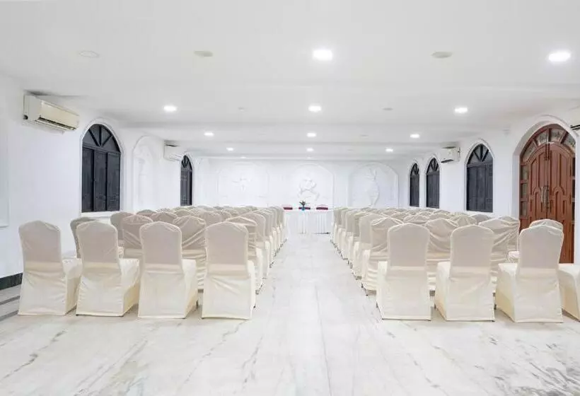 酒店 Shelter Beach Resort