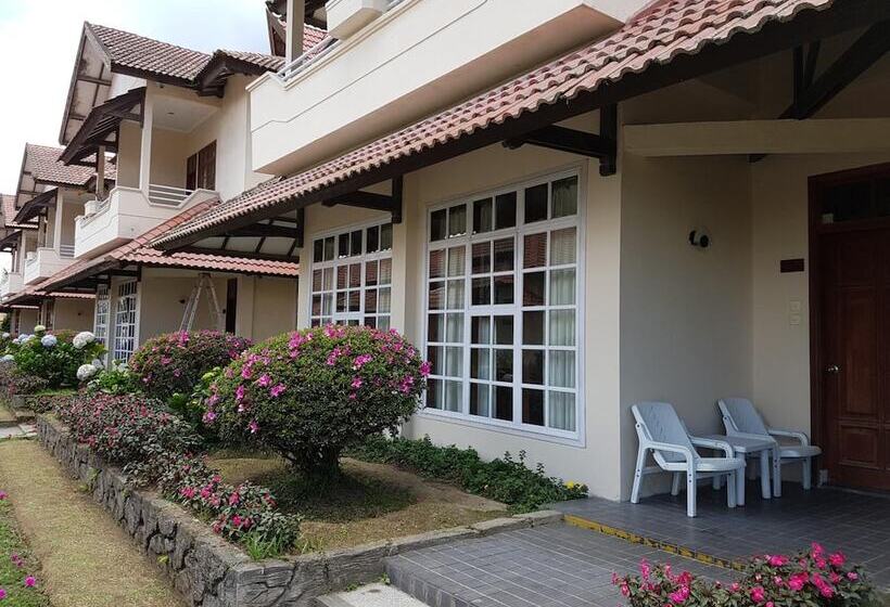 فندق Sinabung Hills Berastagi