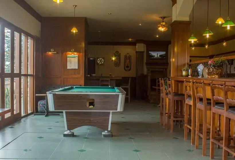 Hotel Sinabung Hills Berastagi